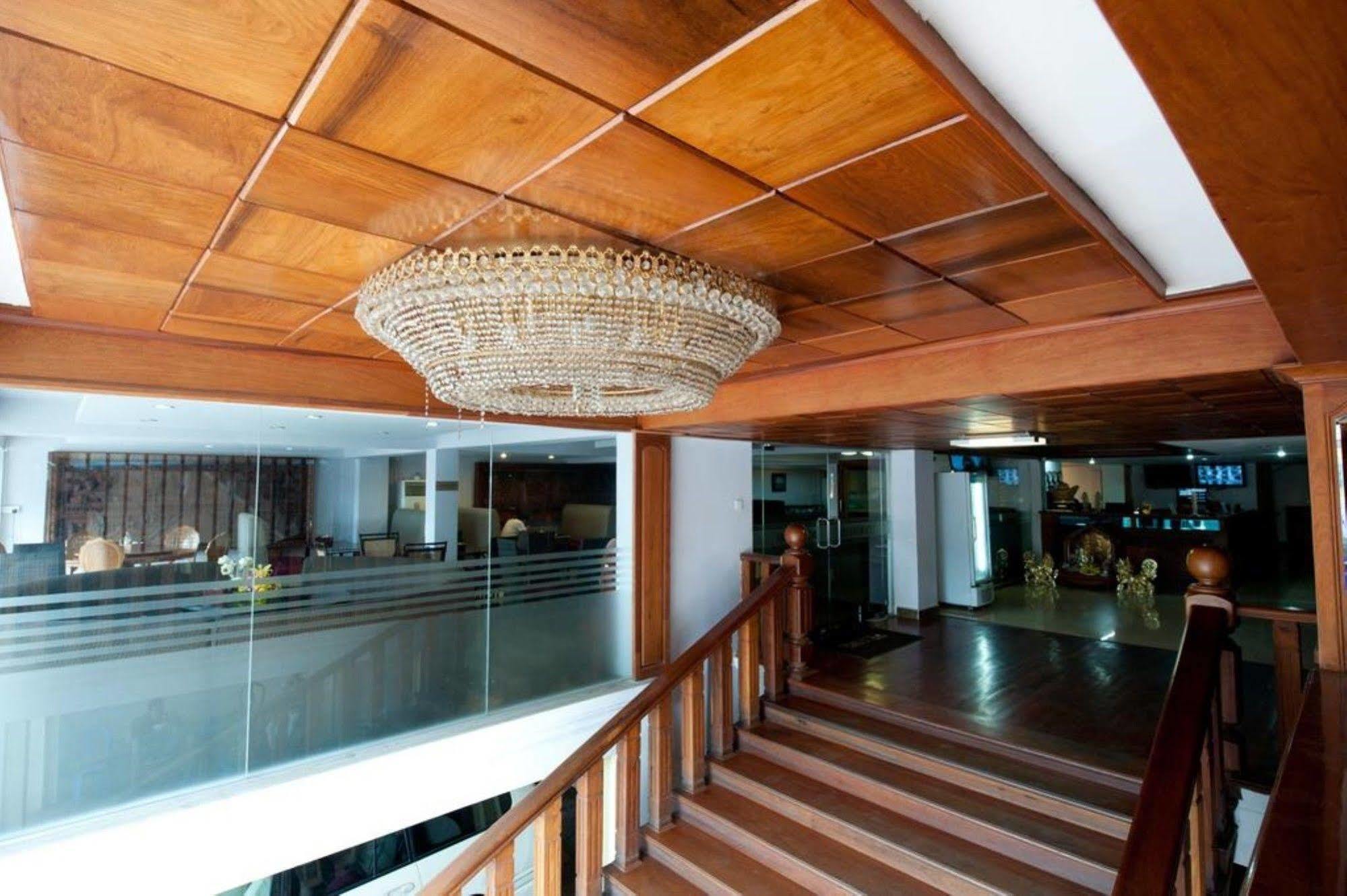 Wei Si Deng Hotel & Restaurant Phnompenh Exteriér fotografie